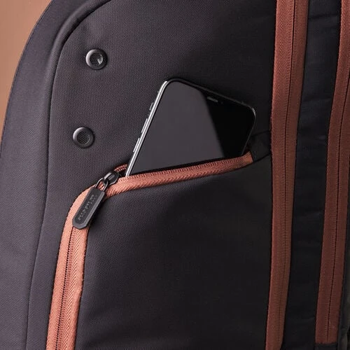 Wilson Super Tour Pro Staff V14 Backpack 8 Wilson Super Tour Pro Staff V14 Backpack - Image 6